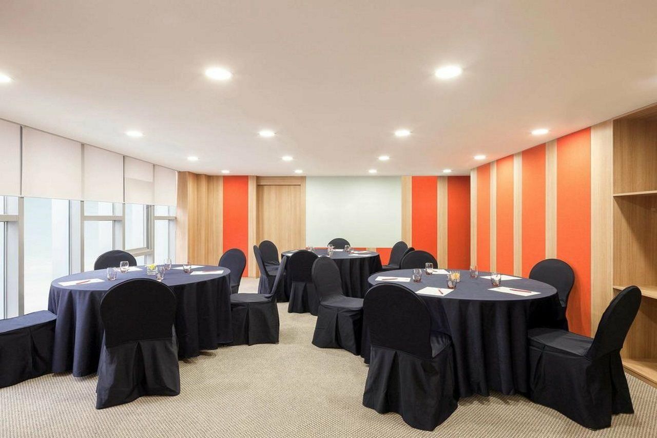 Travelodge Dongdaemun Hotel 4*